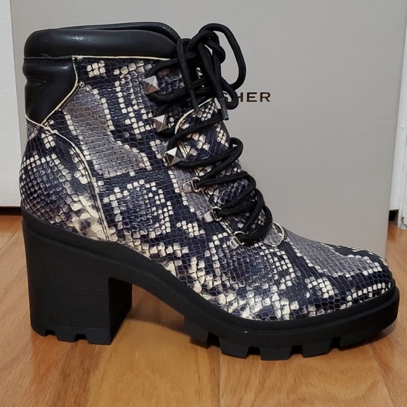 Marc Fisher kini2 - Picture 2 of 8